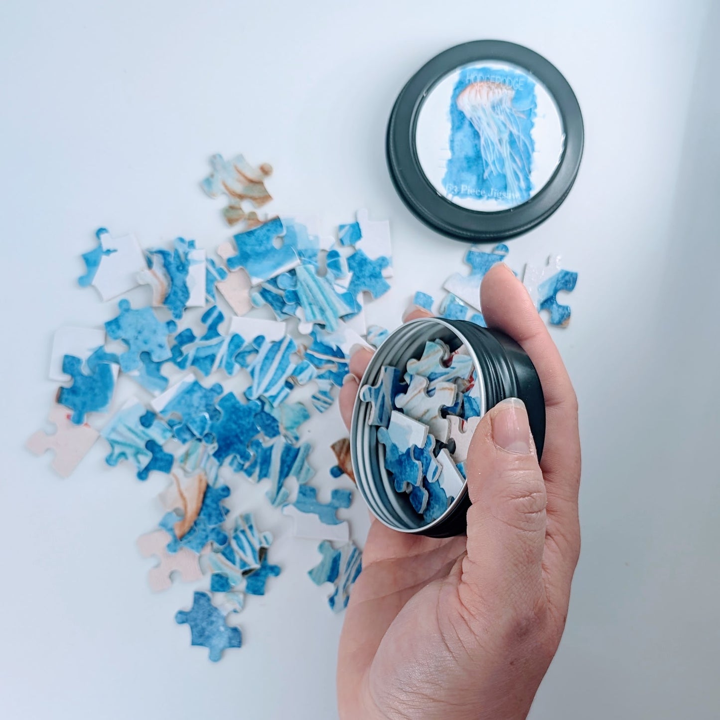63 piece Jellyfish Jigsaw in a tin
