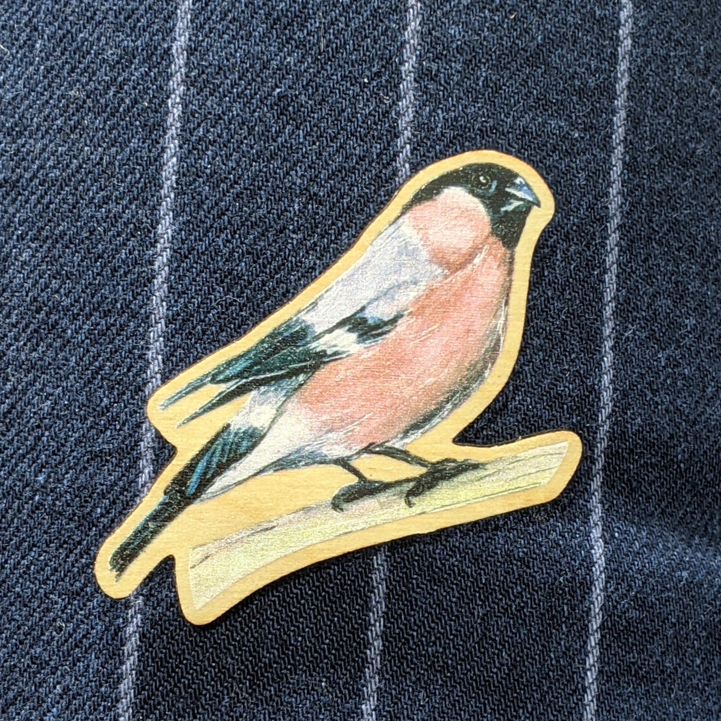 "Fours A Charm" Bullfinch Pin