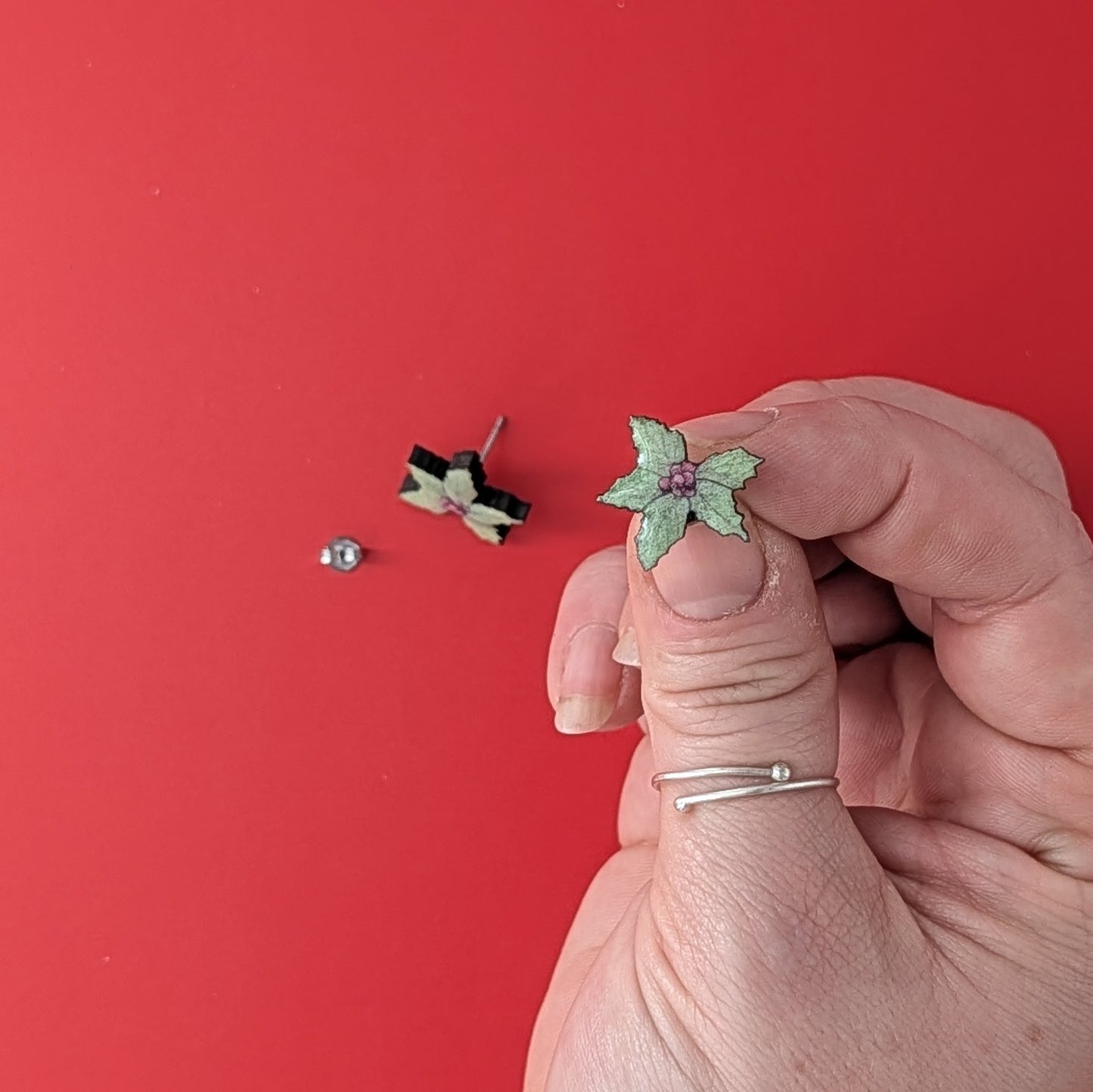 Holly stud Earrings