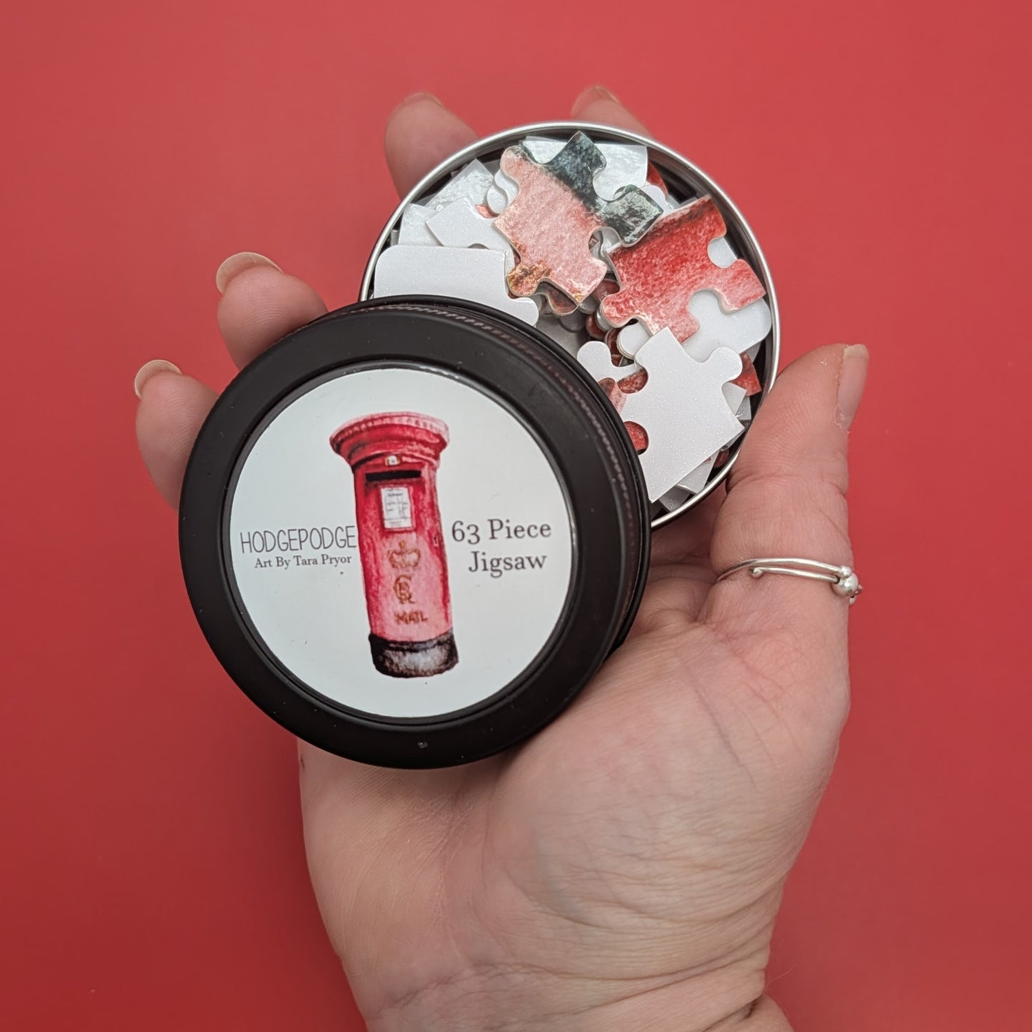 Post box Jigsaw Puzzle: 63 Piece jigsaw in a tin