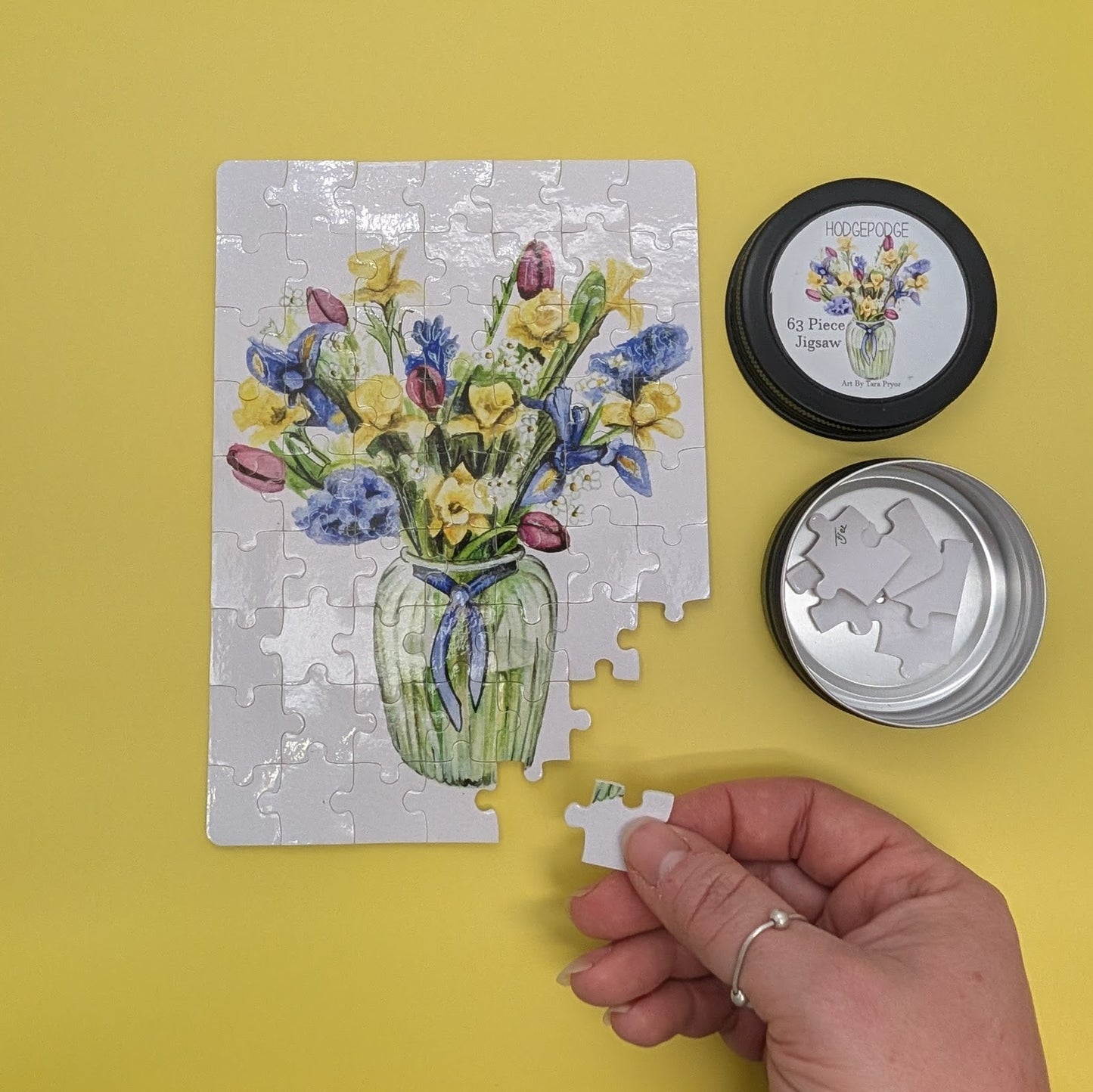 Bunch of Spring 63 Piece jigsaw in a tin