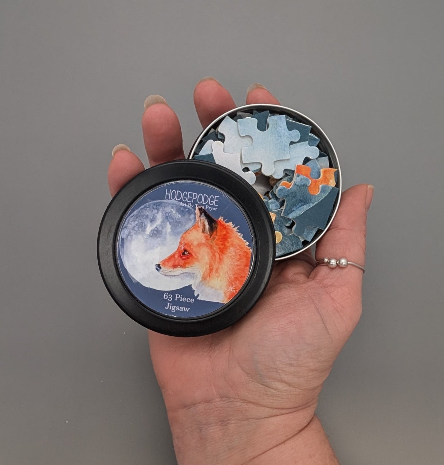 Luna the Fox 63 Piece jigsaw in a tin