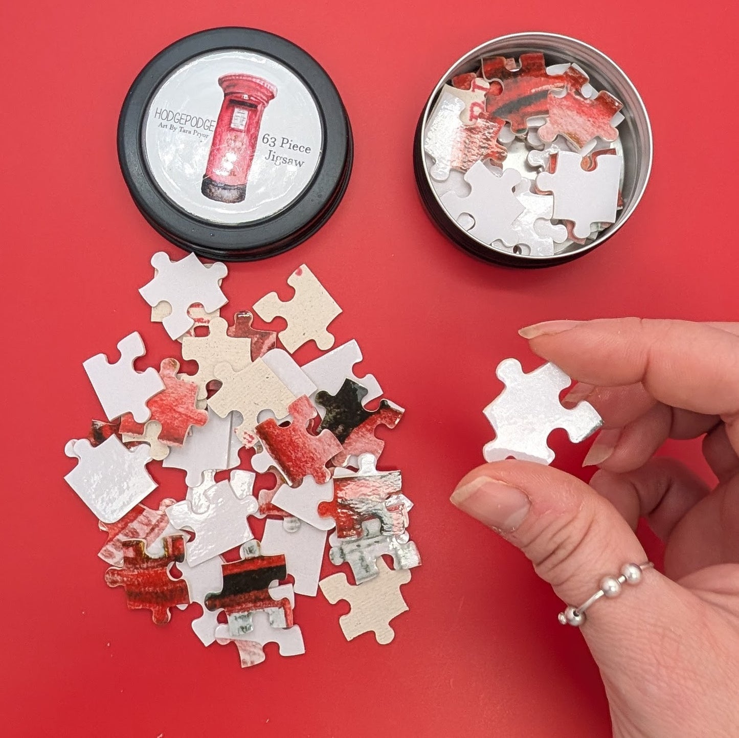 Post box Jigsaw Puzzle: 63 Piece jigsaw in a tin